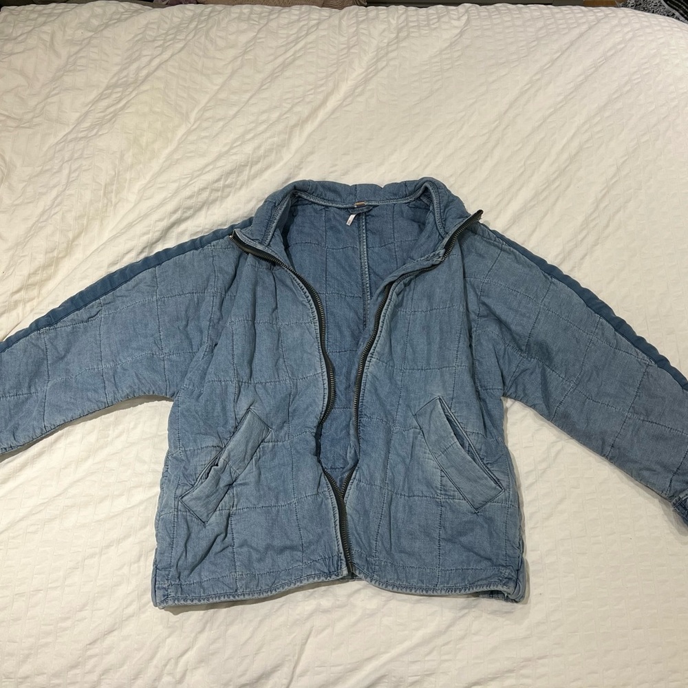 Size M Free People Denim Quilted Jacket!